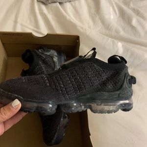 Nike vapor max 2020 It’s a youth size 6 which is also a men’s 6 or women’s 8